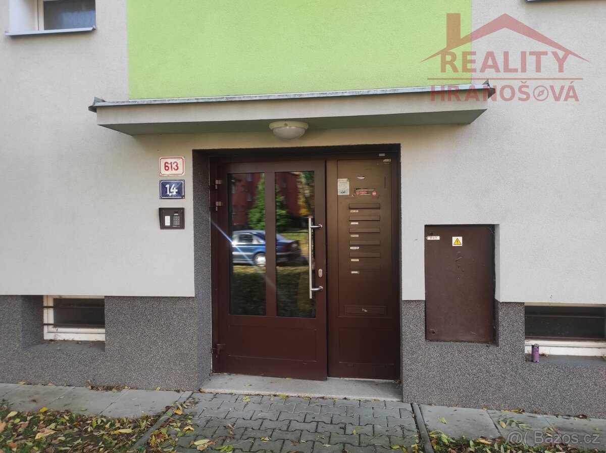 Prodej bytu v os. vl. s lodžií, 2+1, ul. Šponarova - 12