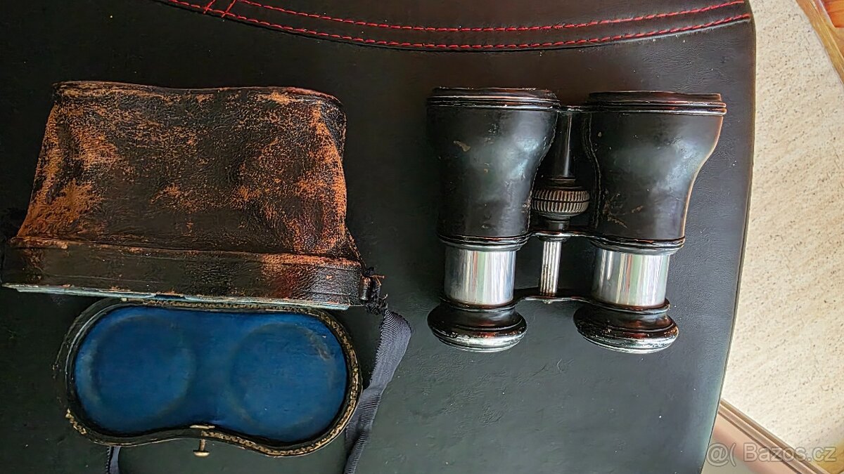 Dalekohled, divadelní kukátka - 12