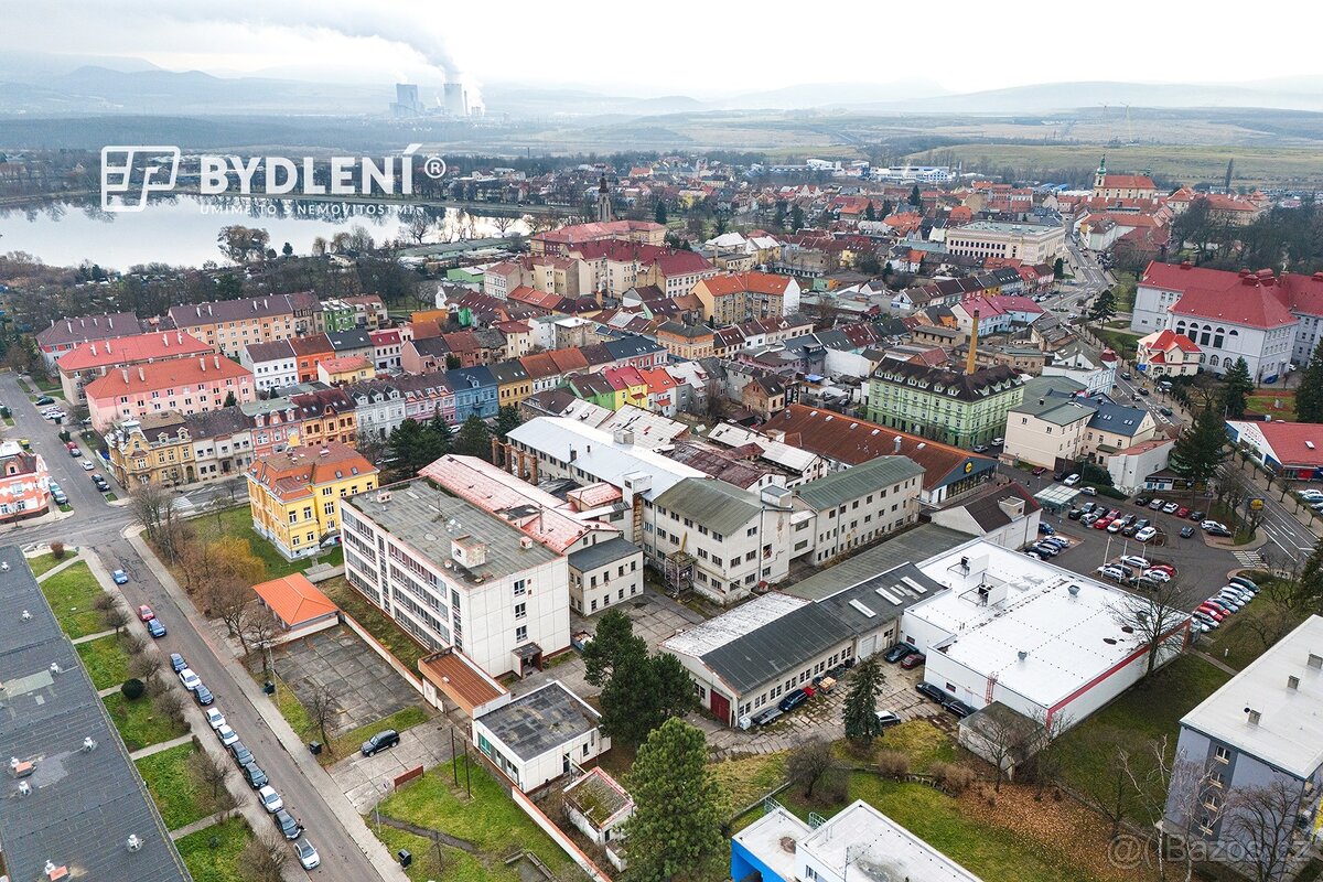 Prodej průmyslového areálu 11 341m² - 12