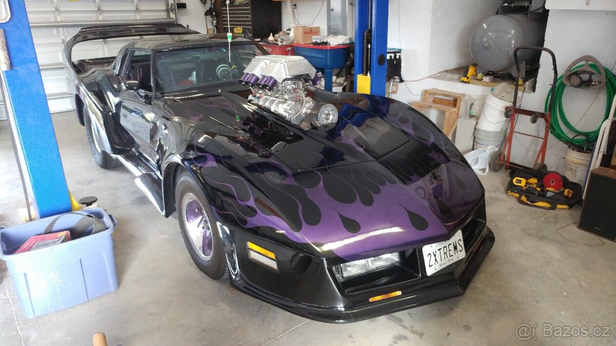 Corvette C1 , C2, C3, C4 - 12