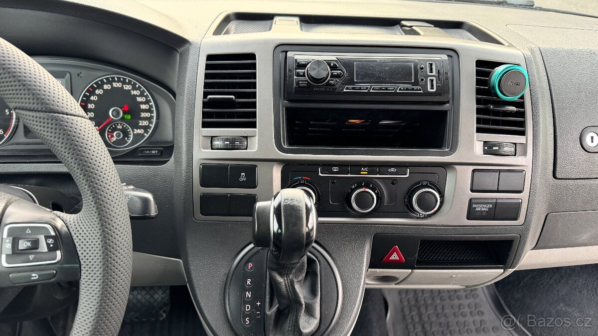VW Transporter 2.0TDi T5 Long DSG - 12