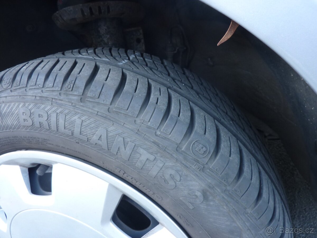 ŠKODA FABIA KOMBI SPORT 1.2 51 KW 2009 KLIMA - 12