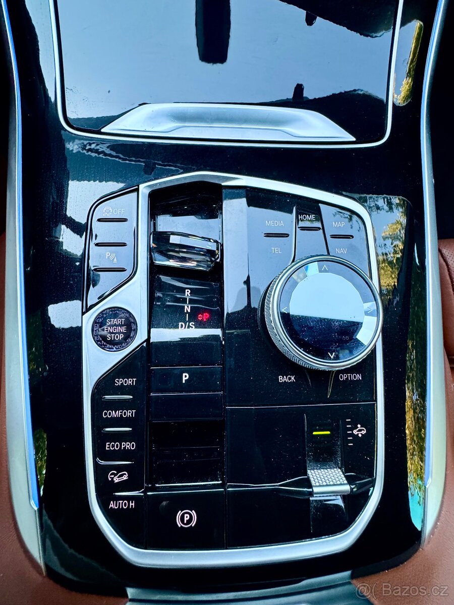 Prodám BMW X7 40d - 12