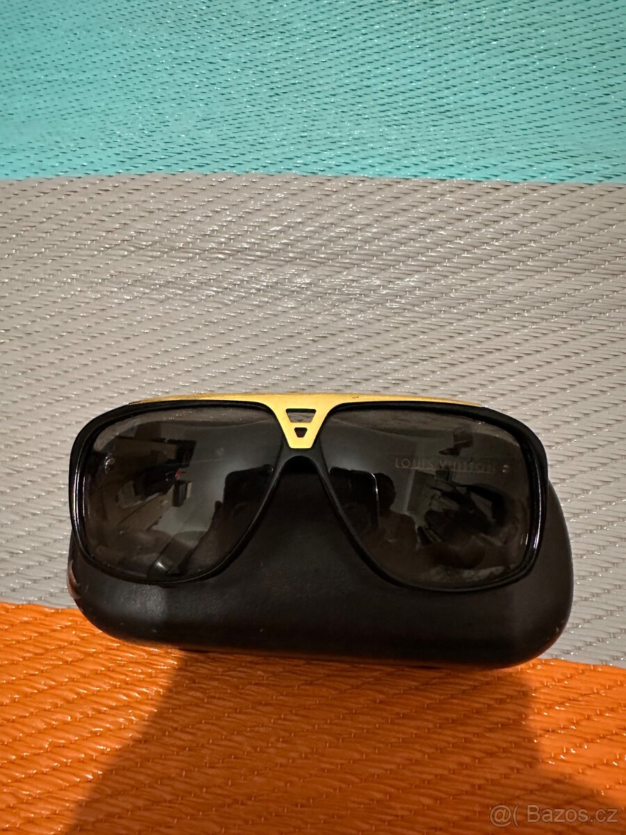 Sluneční brýle LV - 12