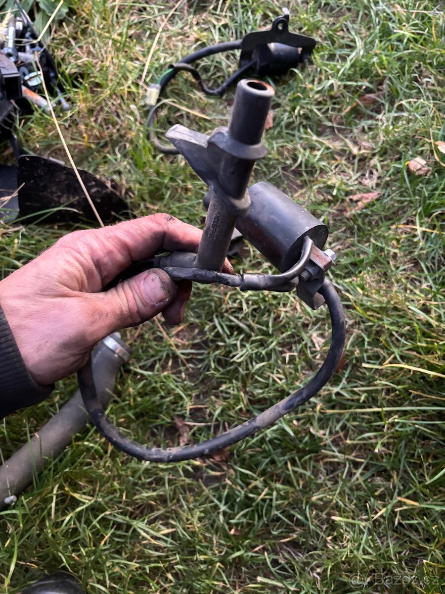 Termostat relatko elektrika chladic na VTR 1000F Firestorm - 12