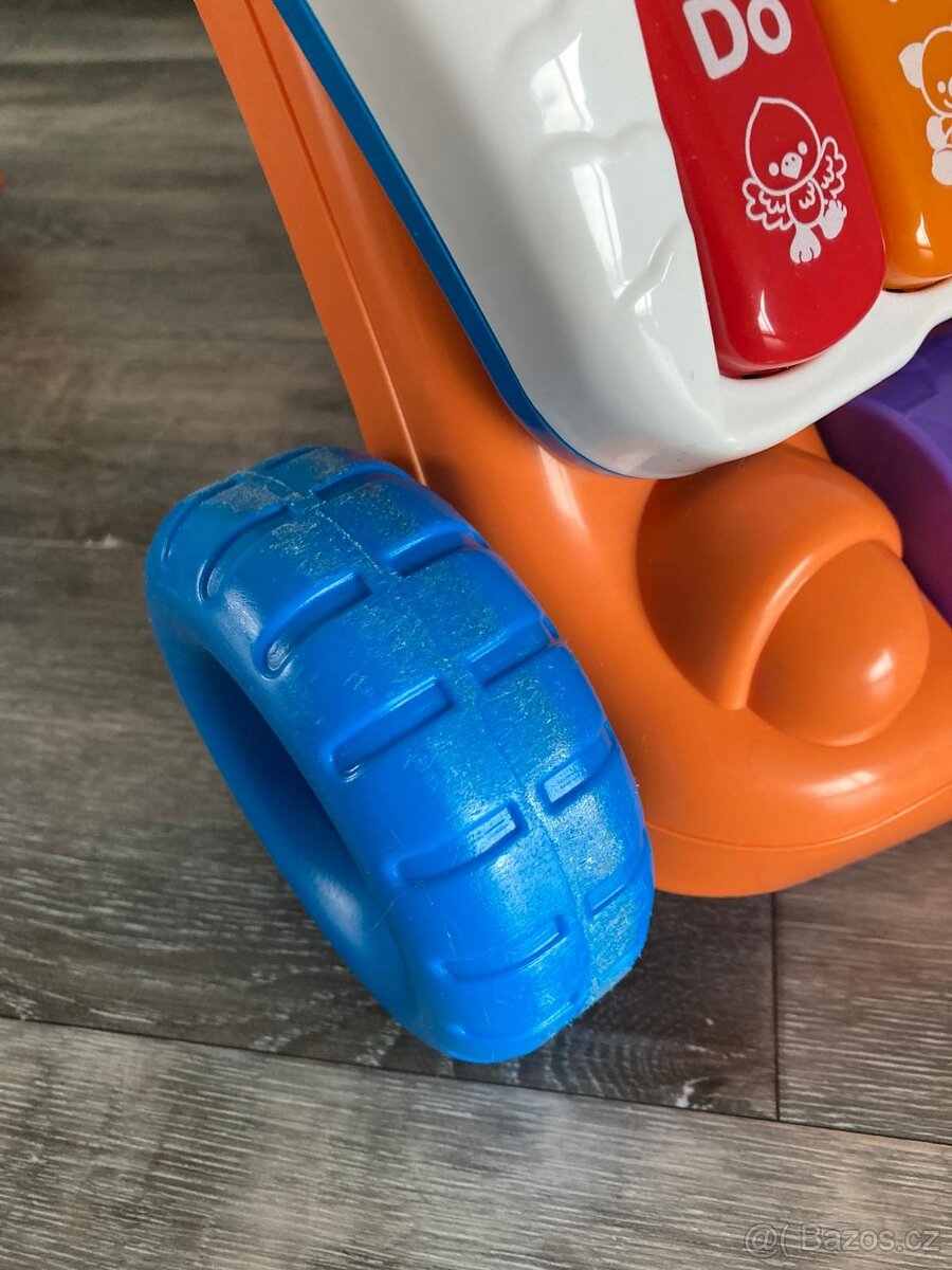 Chodítka a hrací stolek - 12