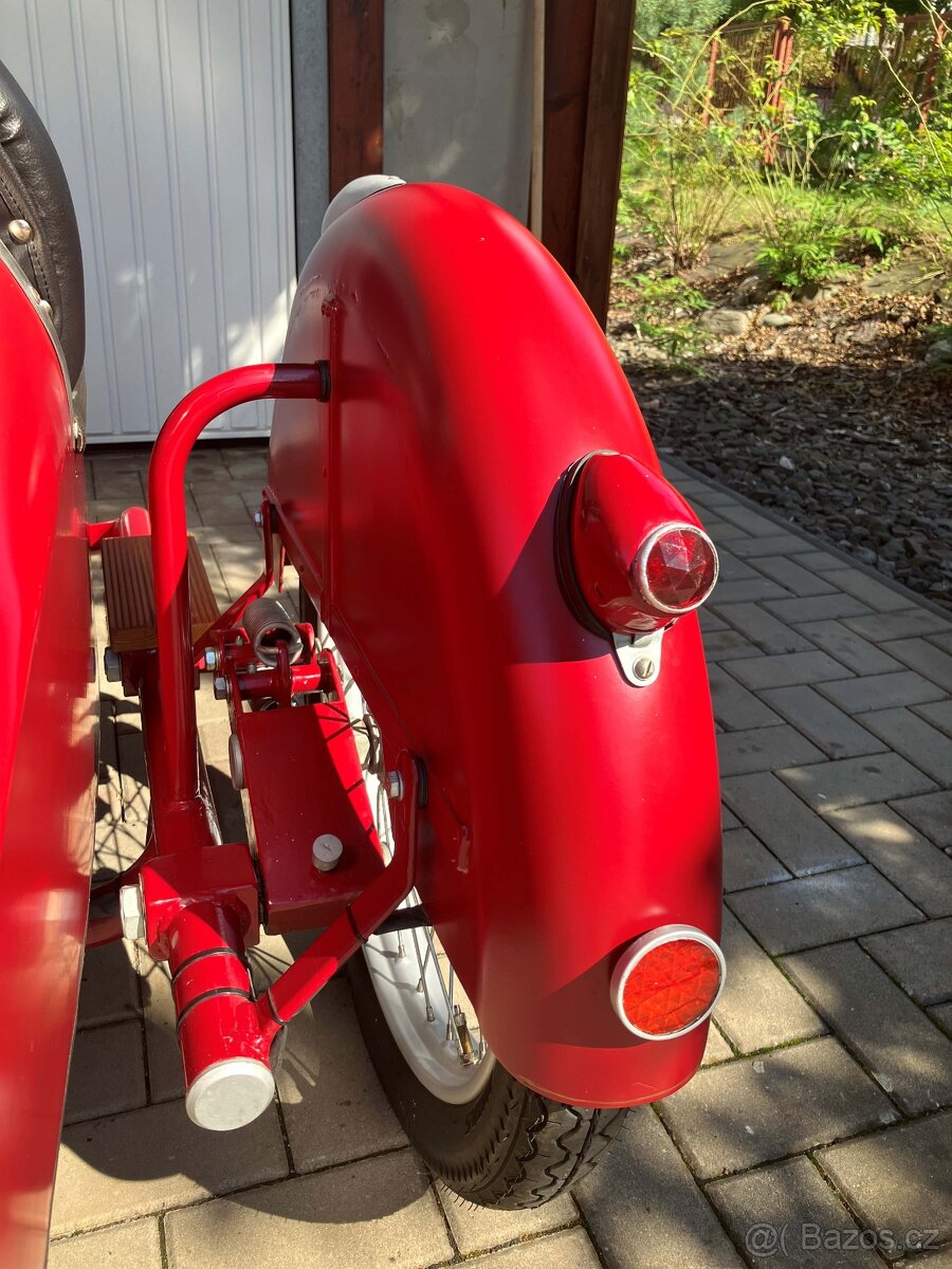 Přívěsný postranní vozík/ sajdkára - 12