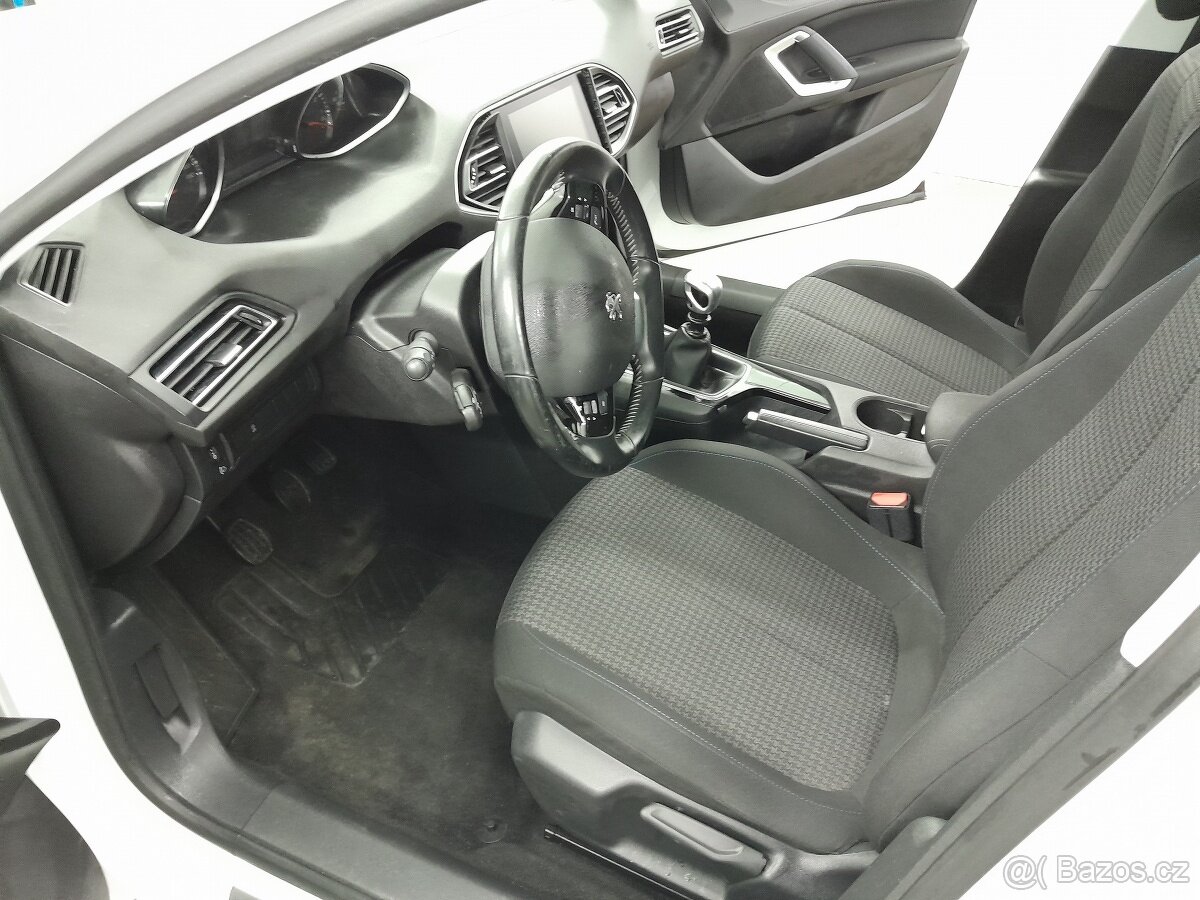 Peugeot 308 1,2T 110 - 12