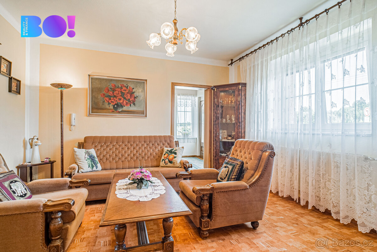 Prodej dvougeneračního rodinného domu, 442 m², pozemek 2 875 - 12