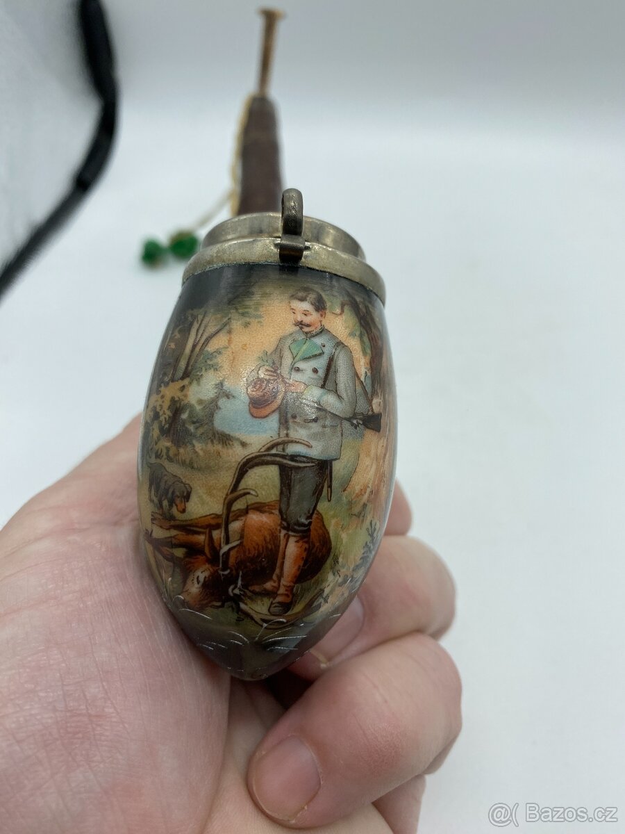 Sběratel nabízí staré porcelánové fajfky, kolínka a troubele - 12