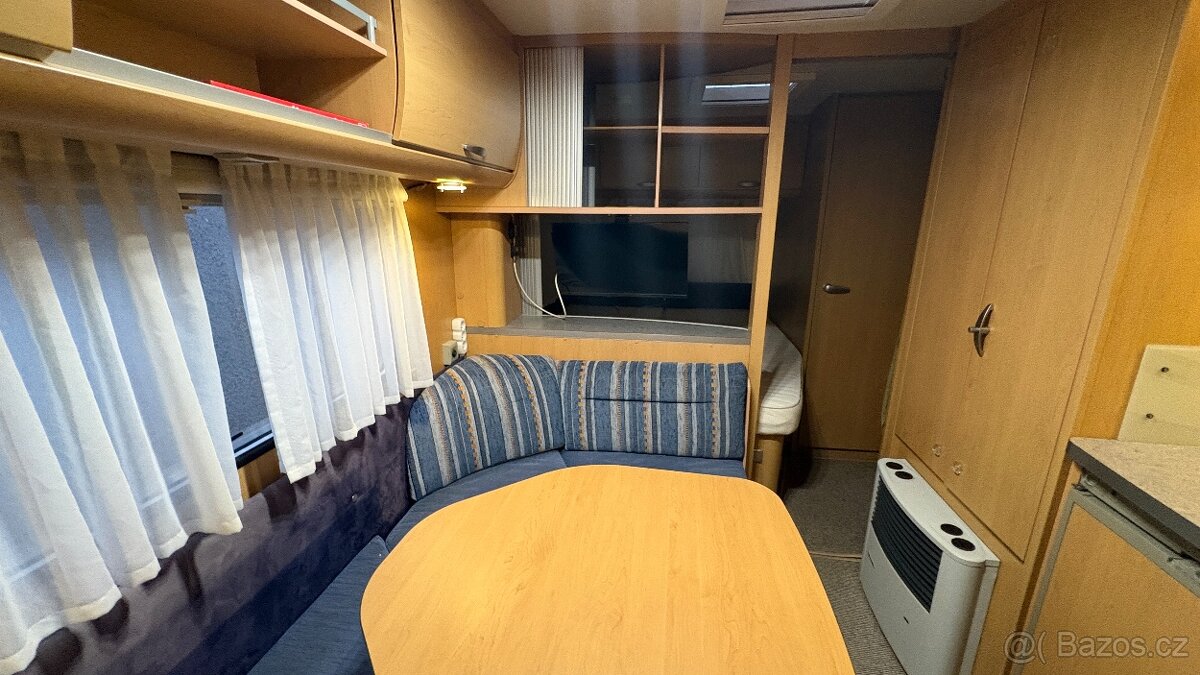 Karavan Knaus Sudwind 560 r.2010, palandy - 12