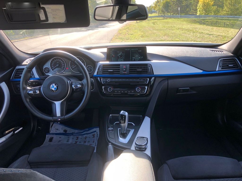 BMW ŘADA 3 230KW - 12