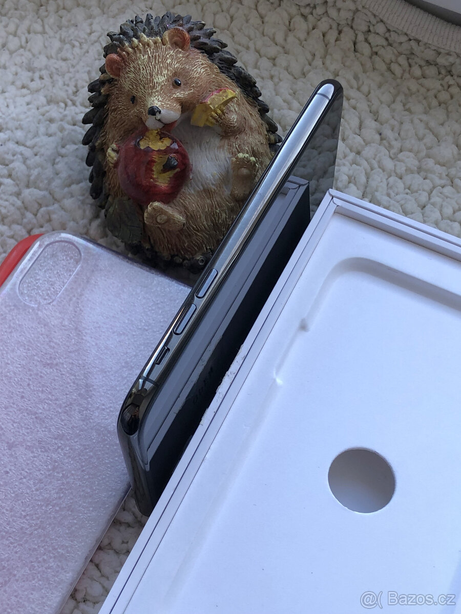NEVÍDANĚ ZACHOVALÝ – Apple iPhone X 64GB Gray - TOP - 12