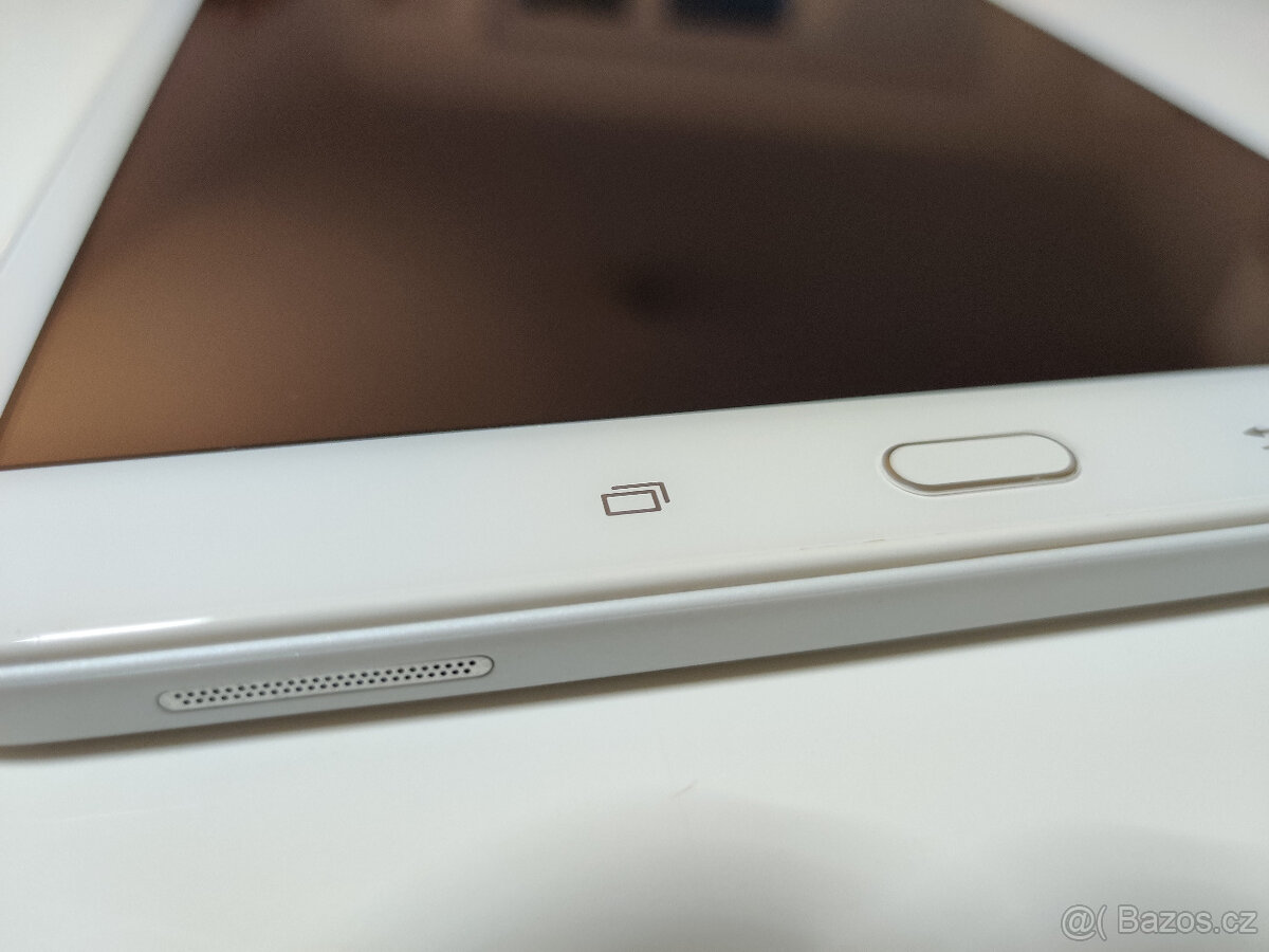 Samsung Galaxy Tab A 10,1" 16GB SM-T580 NEJDE ZAPNOUT - 12