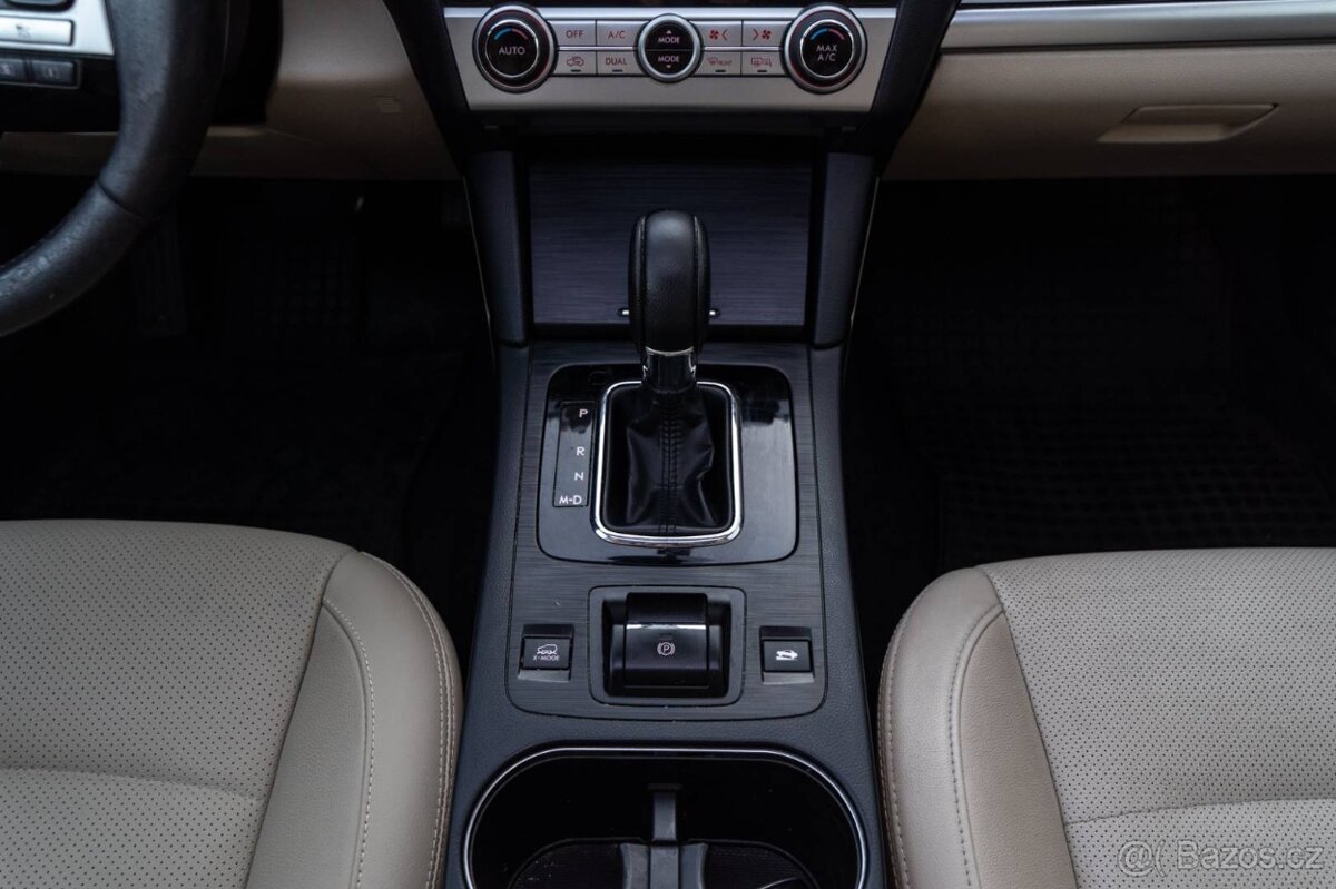 Subaru Outback 2.5i-S Exclusive NAVI CVT - 12