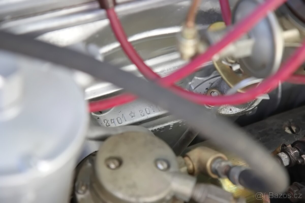 GAZ-24 Volha I. série (1971) - 12