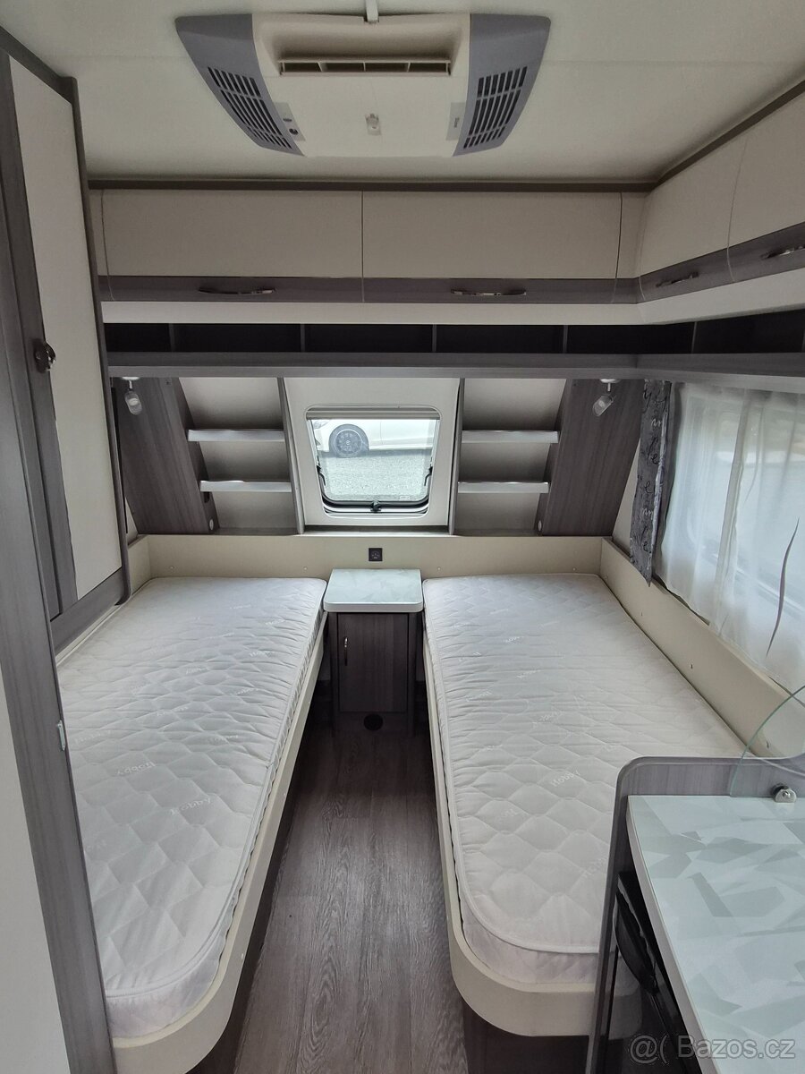 Karavan Hobby 475 - 12