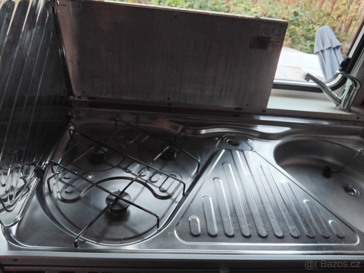 Obytny prives karavan knaus s palandama - 12