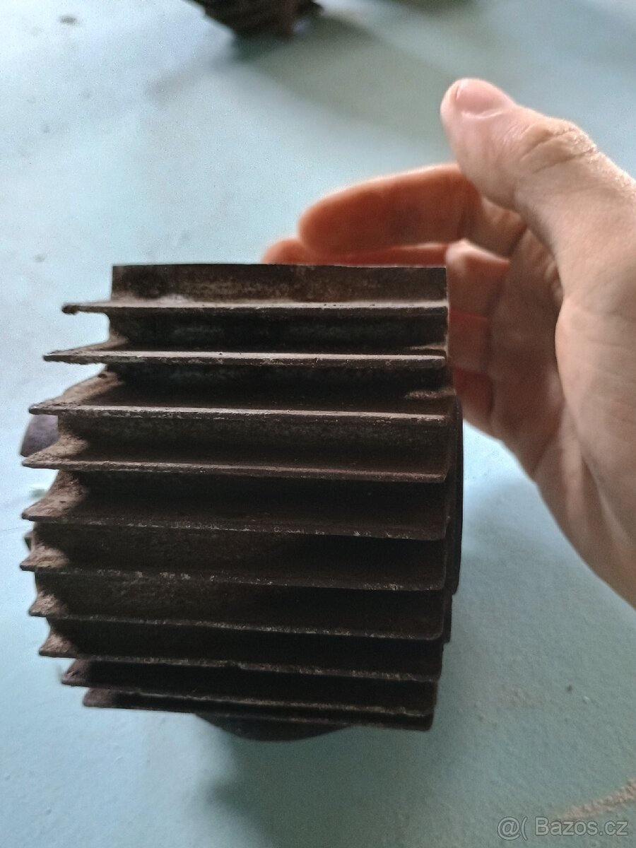 Válce Jawa 555 pařez - 12