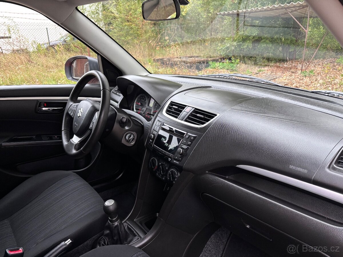 Suzuki Swift, 1.2 69 kW 4x4 64000 km PLNÝ SERVIS PĚKNÉ - 12