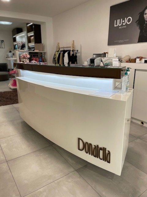 Prodám vybavení butiku - 12