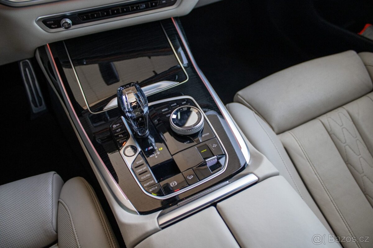 BMW X7 xDrive 4.4 V8 390kw - 12