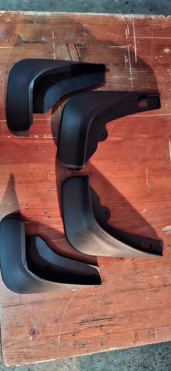 Ford Focus II -světla a doplňky - 12