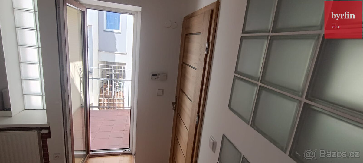 Pronájem moderního bytu v srdci Ostravy - 12