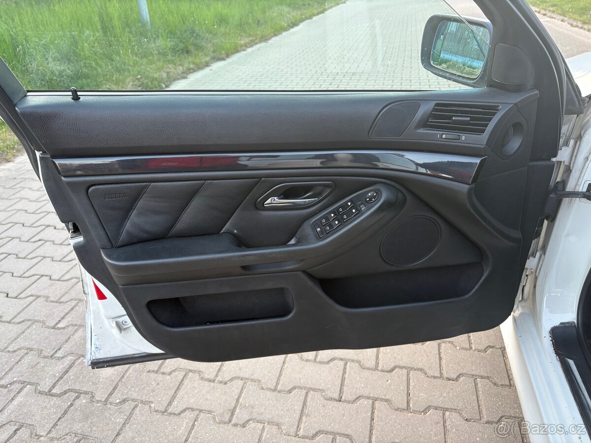 BMW 530i E39 - 12