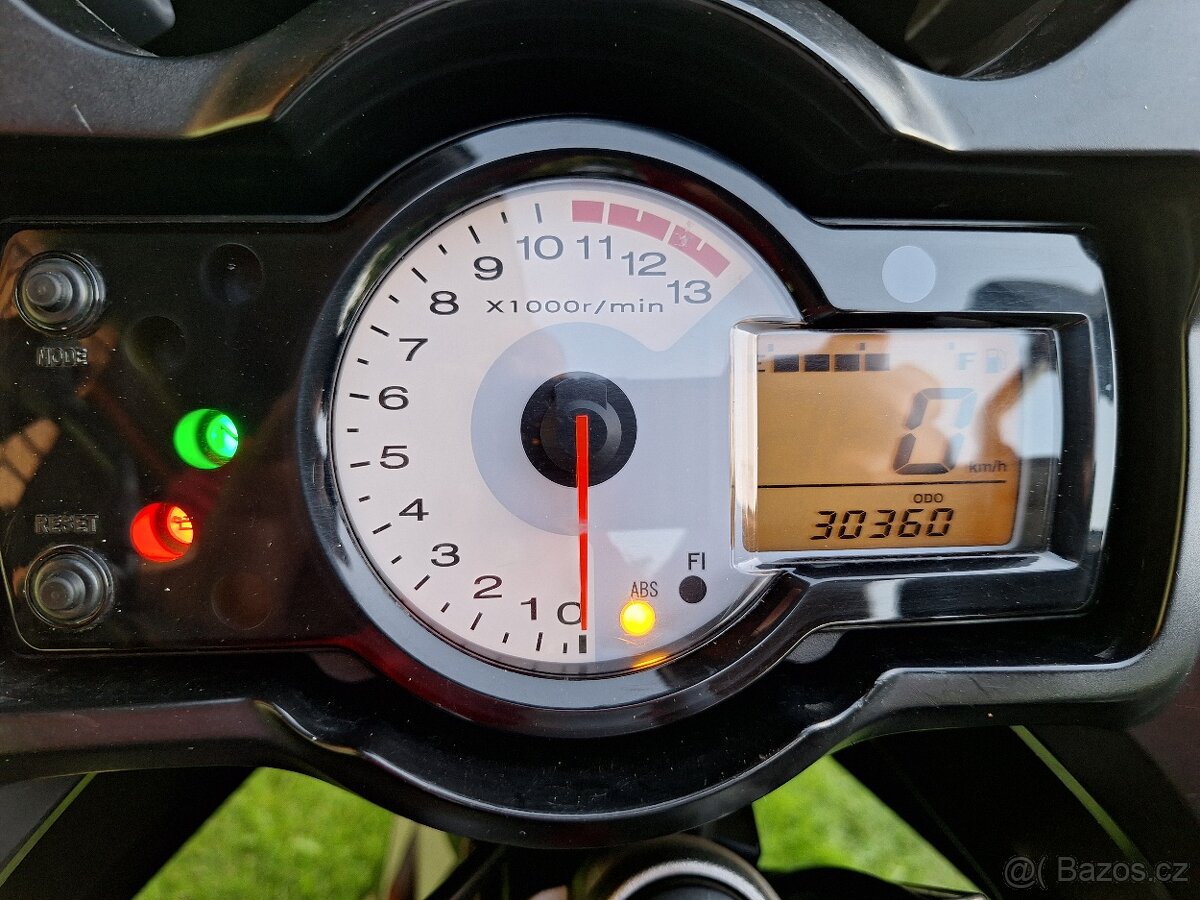 Kawasaki Versys 650 - 12