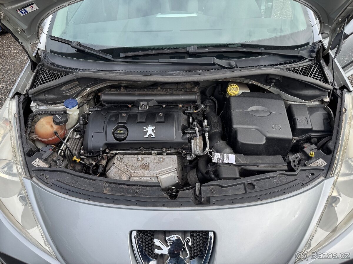 Peugeot 207 - 12