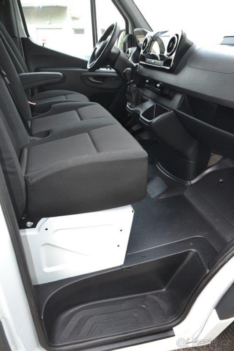 Mercedes-Benz Sprinter 317 CDI XL výbava 22.000 km - 12