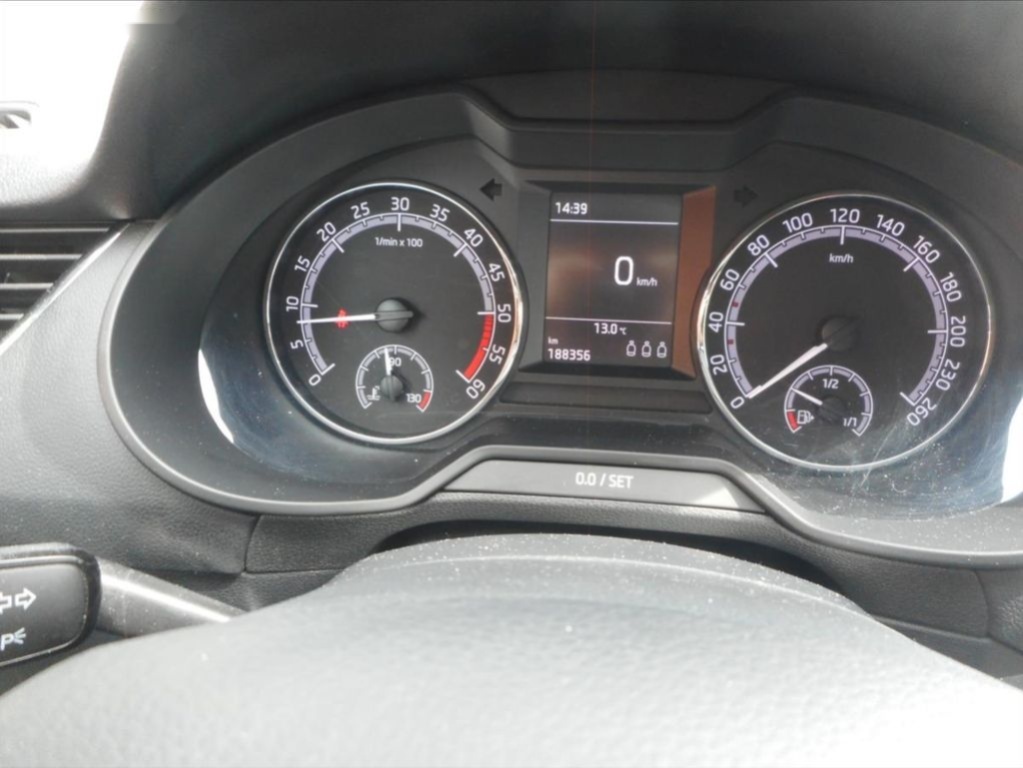 Škoda Octavia,1,6 TDi - 12