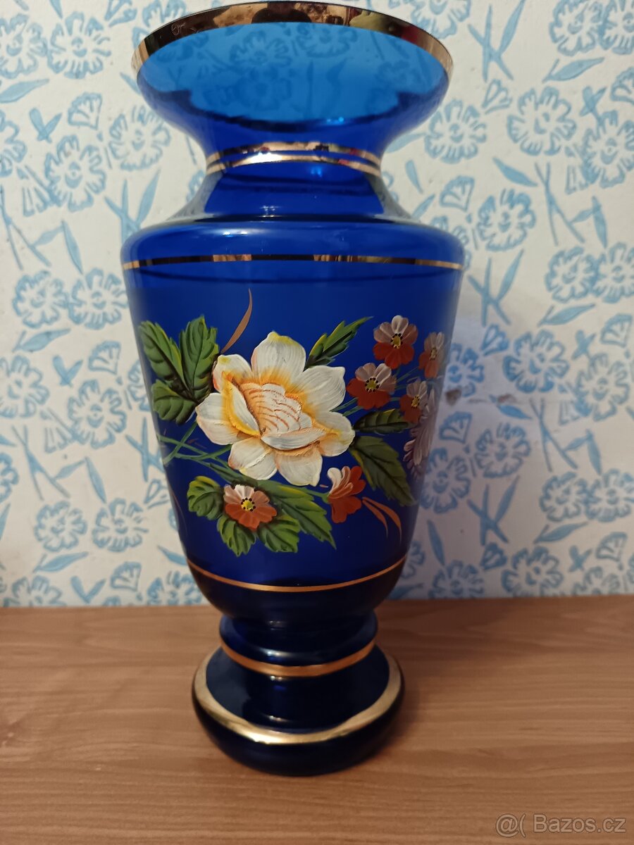 Modrá skleněná váza květinová - 12