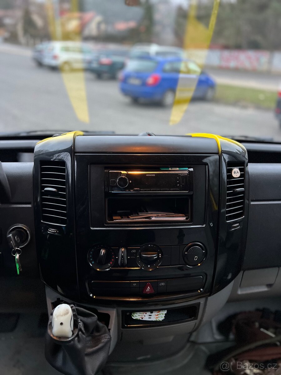 Mercedes-Benz Sprinter 311 CDI – odtahový vůz - 12