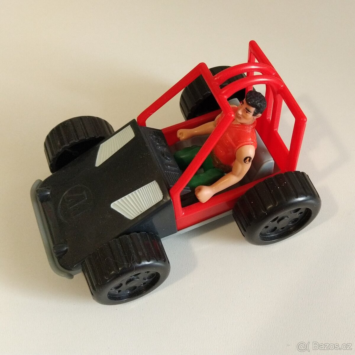 Hračky z McDonalds - cena/kus - 12