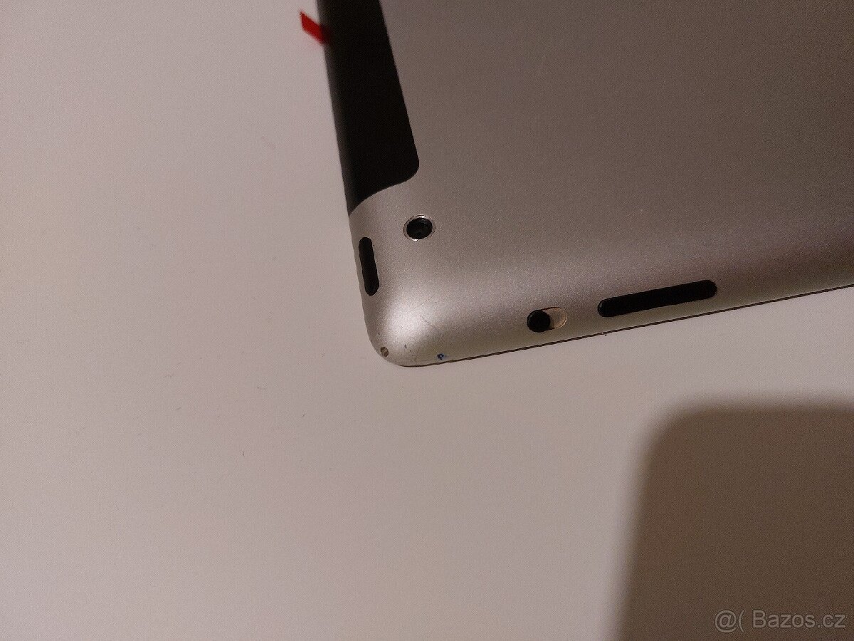 Retro Apple iPad 2 64GB iOS 6.1.3 Jailbreak - 12