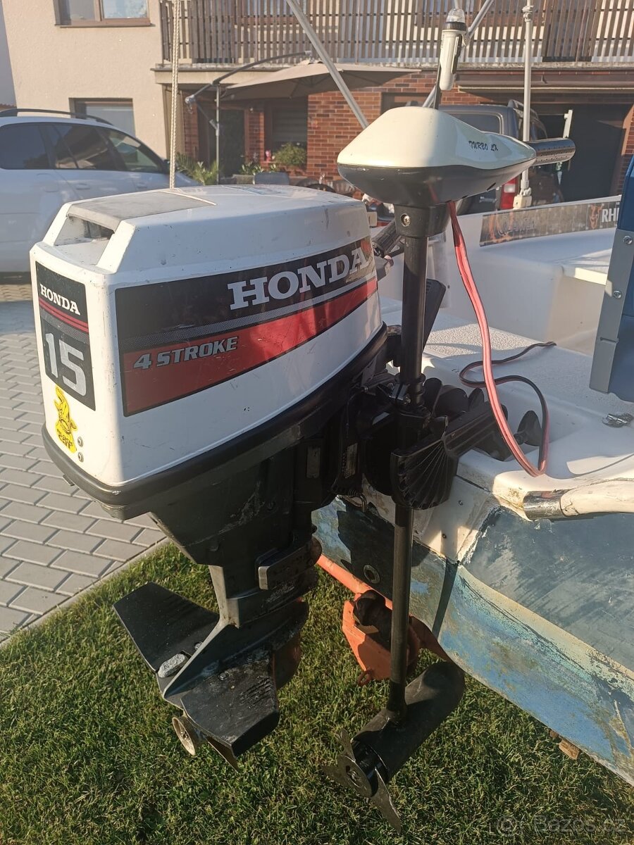 Rybářská loď - 12