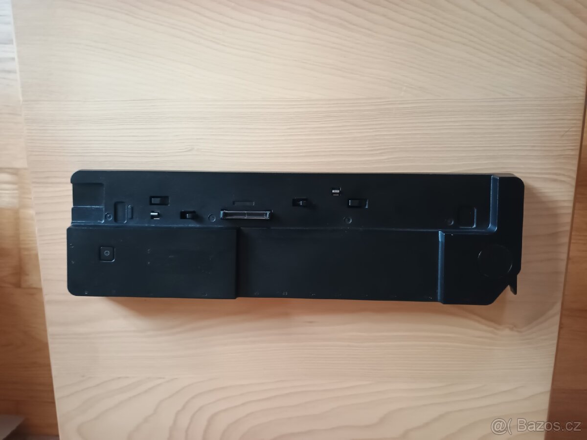 Fujitsu Lifebook E548 s dokovací stanicí - 12