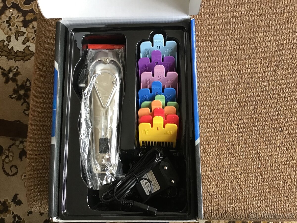 Zastřihovač vlasů a vosů. - 12