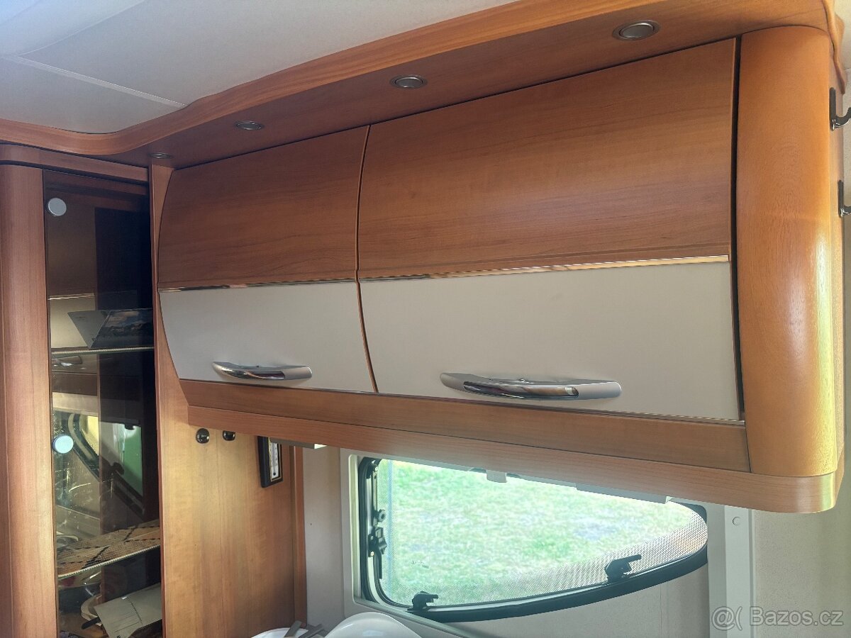 Karavan Hobby La Vita 495 max.1400 KG - 12