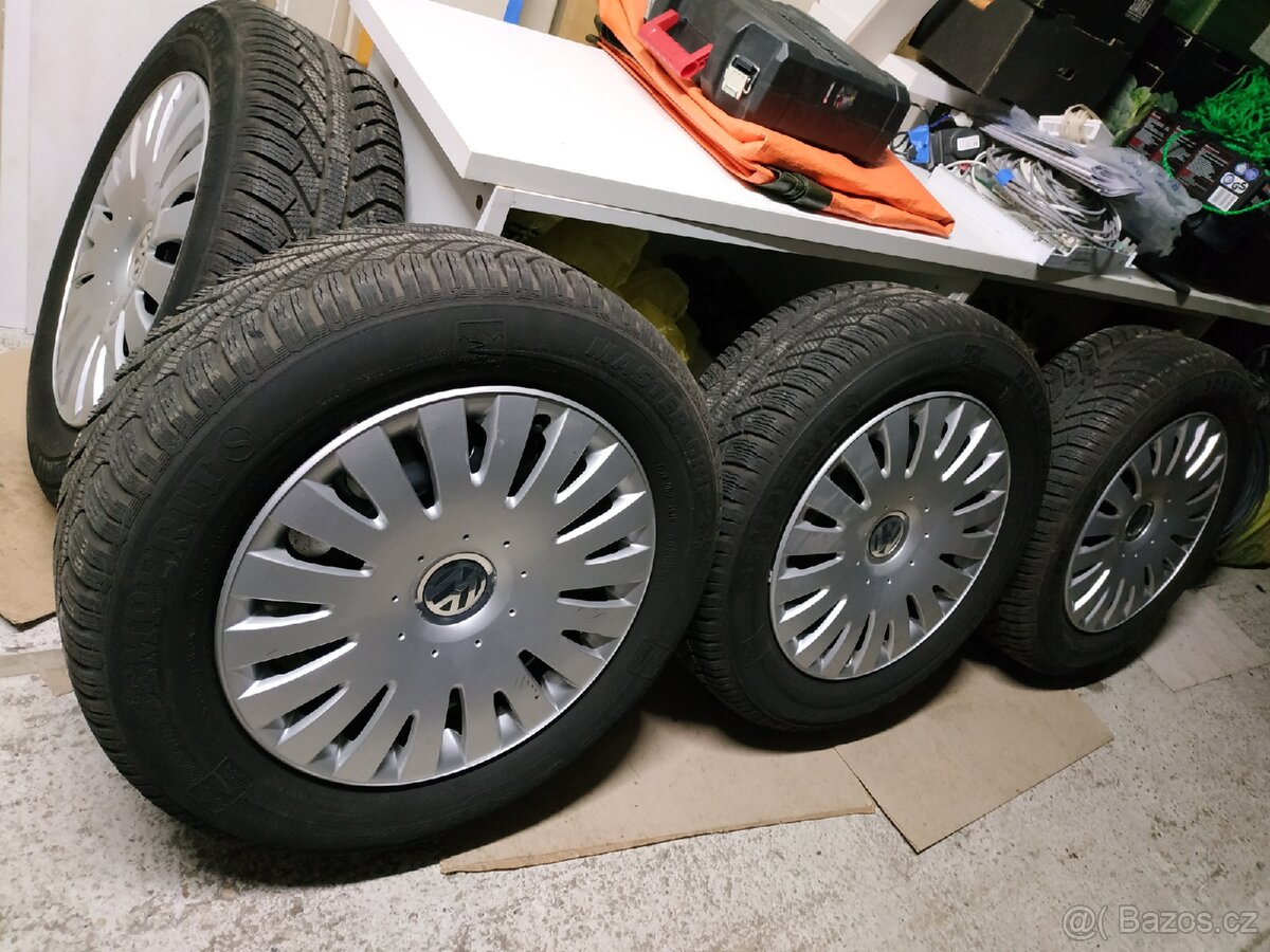 Disky kola Passat Karoq 5x112 r16 Originál, zimní pneu 98% - 12