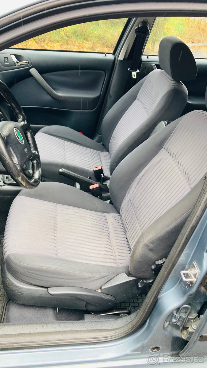 Škoda Octavia I combi, 2.0 MPI (85kW) - 12