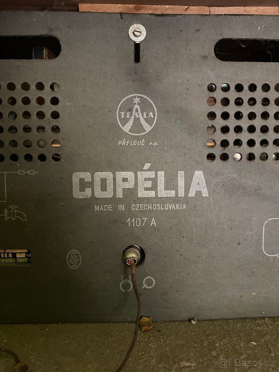 Starožitné rádio s gramofonem Tesla Copélia - 12