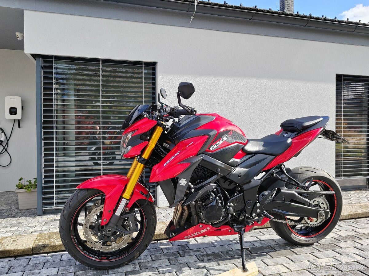 Suzuki gsx-s 750 - 12