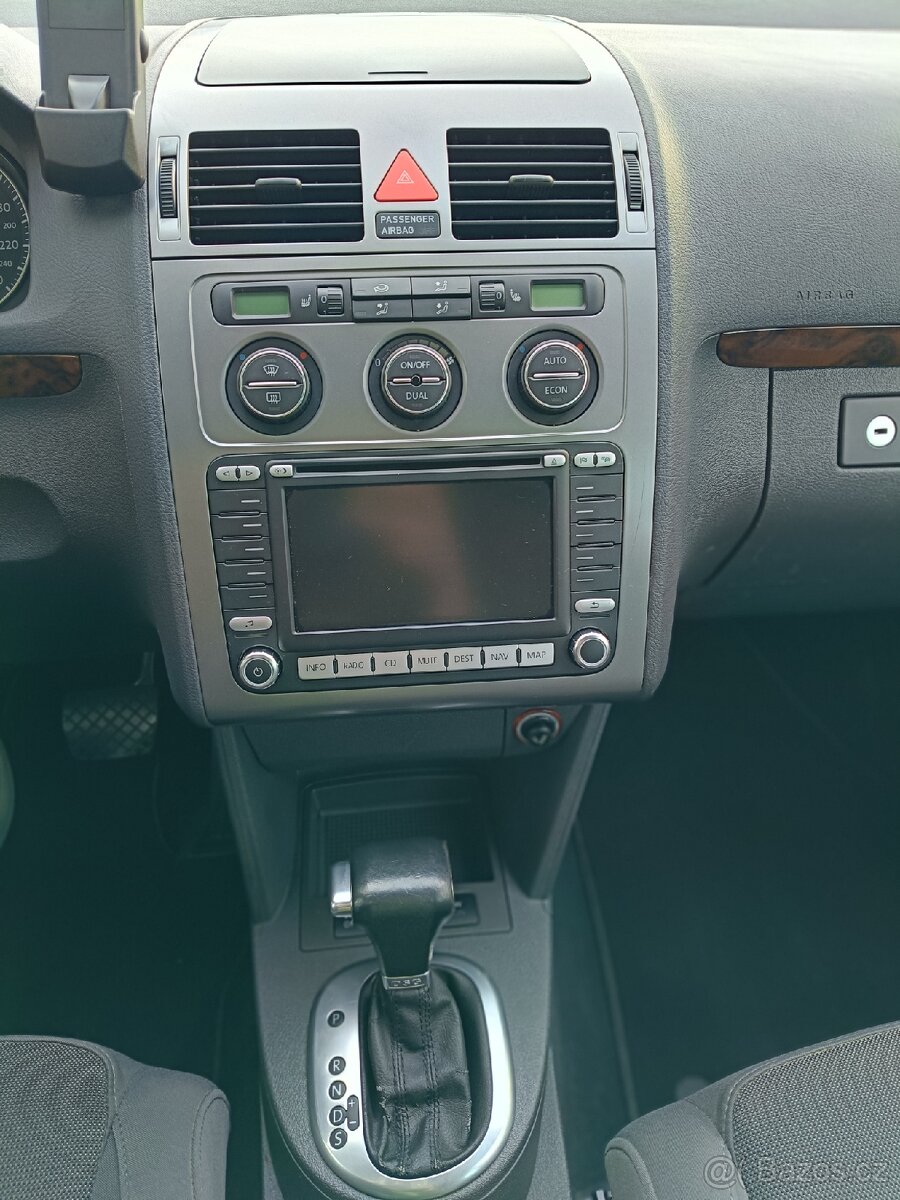 VW TOURAN 2.0TDI AUTOMAT STK - 12