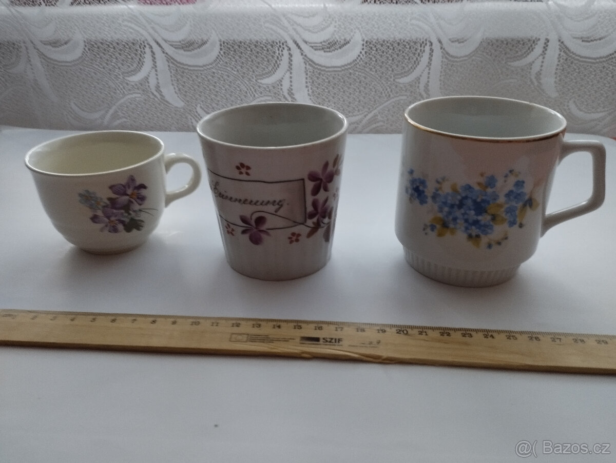 Velikonoční ubrus,hrníček,dečky,sklo,porcelán - 12