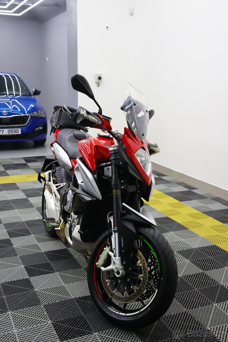 MV Agusta Stradale 800 (2015) - 12