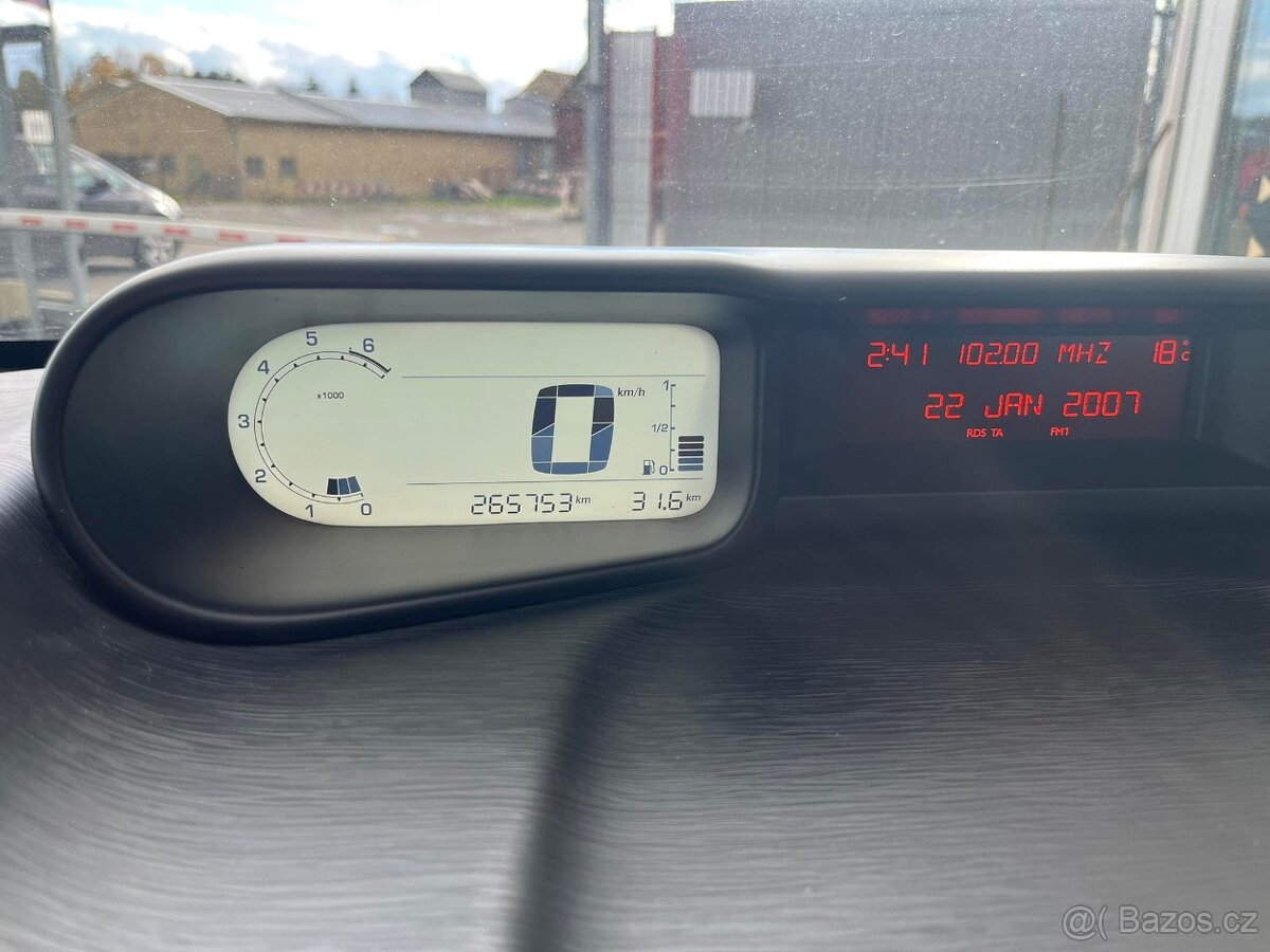 Prodám Citroën C3 Picasso 1.4i - 12