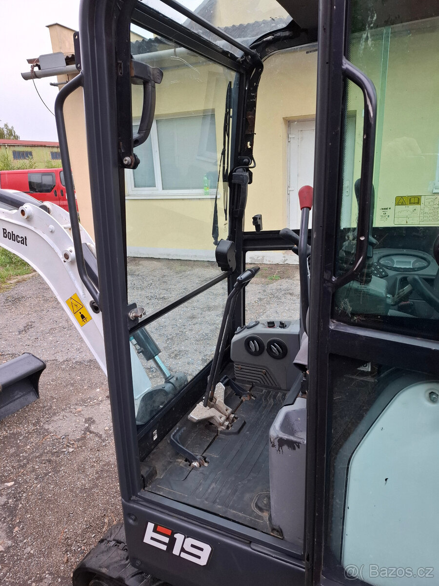 Bobcat E19, rok 2019 - 12
